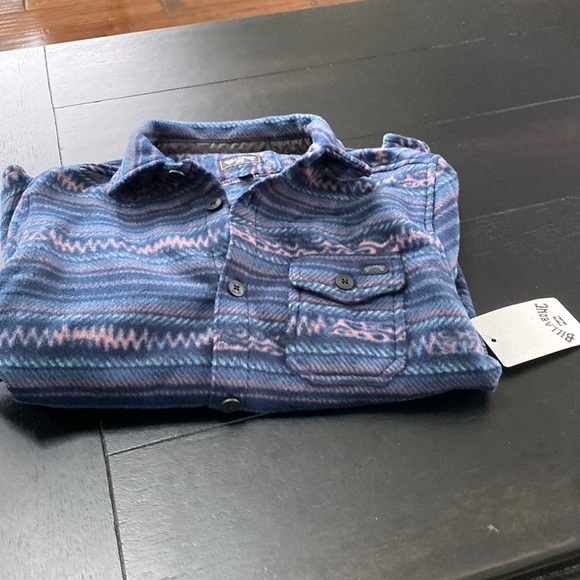 Billabong Other - Billabong Furnace Flannel Fleece. Navy Pattern